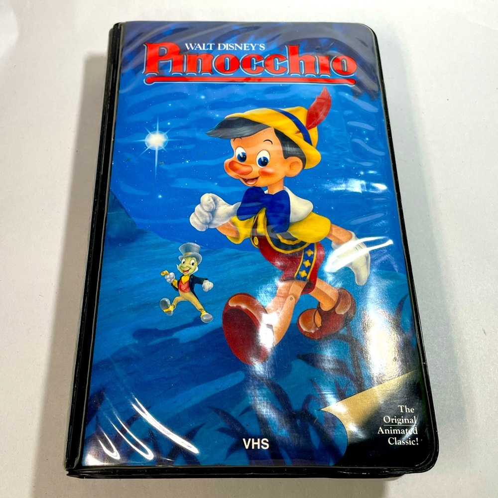 VTG 1985 Walt Disney Black Diamond padded clamshell VHS ‘ Pinocchio ‘ film